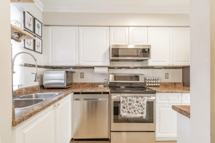 107 1570 Prairie Avenue, Port Coquitlam, BC, Port Coquitlam — Townhouse for sale