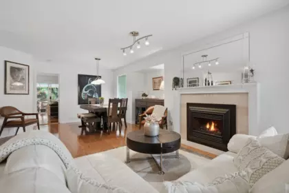Kitchen Island Photo of 6791 Nicholson Road, Delta, BC