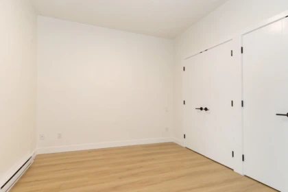 Primary Bedroom Photo of 313 32838 Landeau Place, Abbotsford, BC
