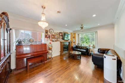 3036 E 1st Avenue, Vancouver, BC, Vancouver — Single Family Residence for sale