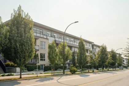 105 625 E 3rd Street, North Vancouver, BC, North Vancouver — Apartment/Condo for sale