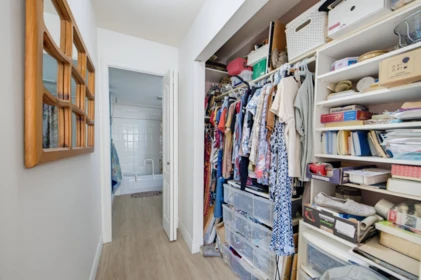 Laundry Room Photo of 125 33175 Old Yale Road, Abbotsford, BC