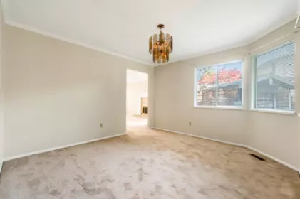 Kitchen Island Photo of 5811 Pearl Court, Richmond, BC