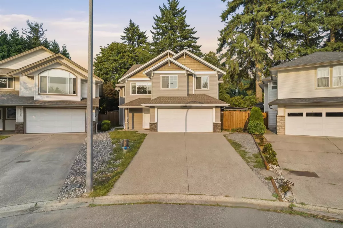 Exterior Front Photo of 33883 Hollister Place, Mission, BC