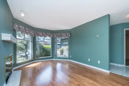 Kitchen Photo of 165 16080 82 Avenue, Surrey, BC