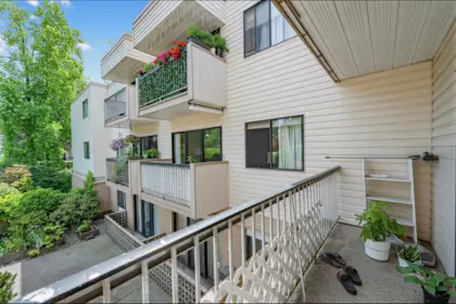 Loft / Bonus Room Photo of 201 590 Whiting Way, Coquitlam, BC