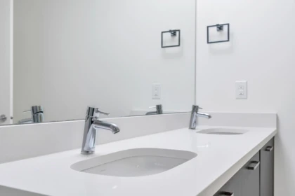 Primary Bathroom Photo of B005 20087 68 Avenue, Langley, BC