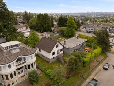Living Room Photo of 380 Delta Avenue, Burnaby, BC