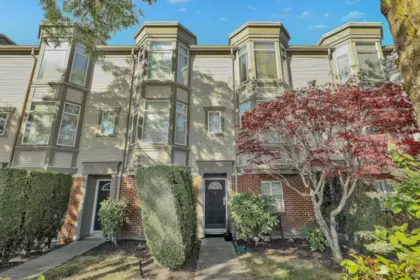 Hot Tub / Spa Photo of 5 6179 No. 1 Road, Richmond, BC