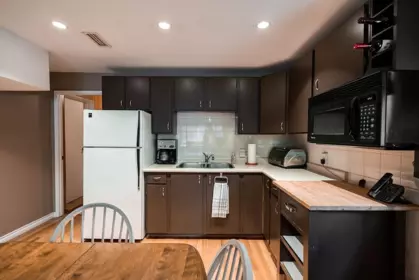 Hot Tub / Spa Photo of 3308 Church Street, Vancouver, BC