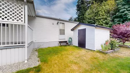 11 4496 Sunshine Coast Highway Highway, Sechelt, BC, Sechelt — Manufactured Home for sale