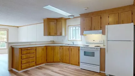 Kitchen Island Photo of 11 4496 Sunshine Coast Highway Highway, Sechelt, BC