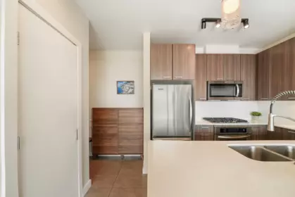 2401 2789 Shaughnessy Street, Port Coquitlam, BC, Port Coquitlam — Apartment/Condo for sale