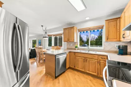 Primary Bedroom Photo of 3950 Sparrow Lane, North Vancouver, BC