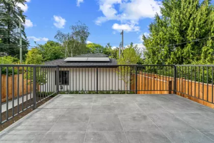 Garden / Landscaping Photo of 2 3813 W 16th Avenue, Vancouver, BC