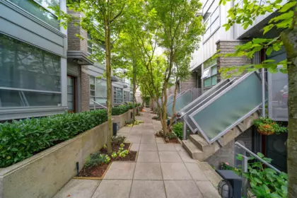 Garden / Landscaping Photo of 9 1250 W 6th Avenue, Vancouver, BC