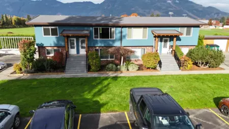 Living Room Photo of 7 1725 Beaman Drive, Agassiz, BC