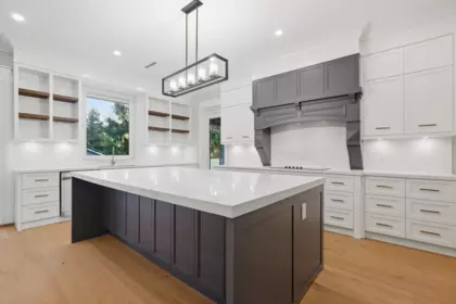 Guest Bathroom Photo of 14107 34a Avenue, Surrey, BC
