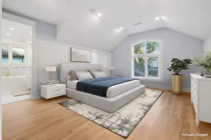 Hallway Photo of 14107 34a Avenue, Surrey, BC