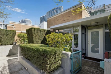 Exterior Rear Photo of 2P 1033 Marinaside Crescent, Vancouver, BC