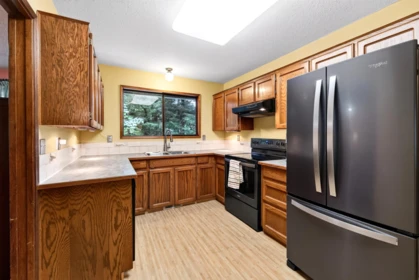 Walk-In Closet Photo of 35312 Mckinley Place, Abbotsford, BC