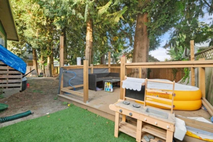 Swimming Pool Photo of 9542 Young Road, Chilliwack, BC