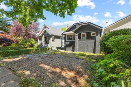 Garden / Landscaping Photo of 3279 W 11th Avenue, Vancouver, BC