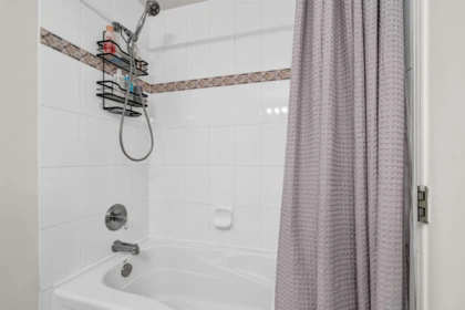 Guest Bathroom Photo of 307 928 W Richards Street, Vancouver, BC
