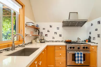 Kitchen Island Photo of 2 13651 Camp Burley Road, Garden Bay, BC