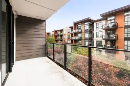 Guest Bathroom Photo of 209 725 Marine Drive, North Vancouver, BC