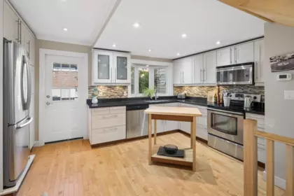 3 230 W 15th Street, North Vancouver, BC, North vancouver — Townhouse for sale