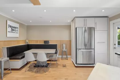 Kitchen Island Photo of 3 230 W 15th Street, North Vancouver, BC
