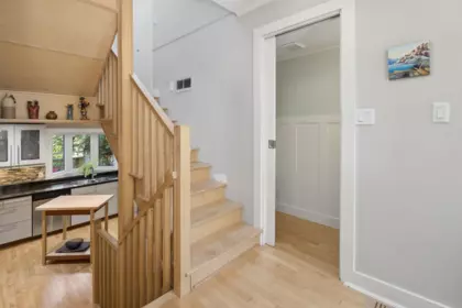 Powder Room Photo of 3 230 W 15th Street, North Vancouver, BC
