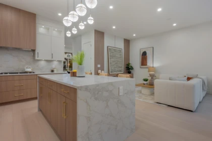 Powder Room Photo of 16734 20 Avenue, Surrey, BC