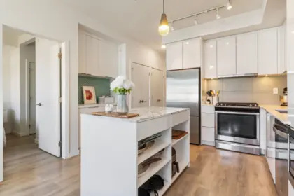 403 725 Marine Drive, North Vancouver, BC, North Vancouver — Apartment/Condo for sale