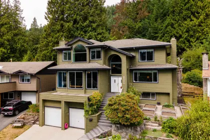 4521 Meadowbank Close, North Vancouver, BC, North vancouver — Single Family Residence for sale