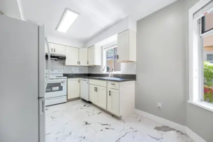 4 8020 Aspin Drive, Richmond, BC, Richmond — Townhouse for sale