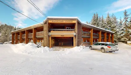 16 7001 Nesters Road, Whistler, BC, Whistler — Apartment/Condo for sale