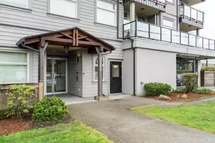 304 22858 Lougheed Highway, Maple Ridge, BC