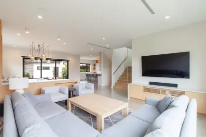 3006 E 3rd Avenue, Vancouver, BC, Vancouver — Single Family Residence for sale