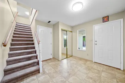 625 Pender Place, Port Coquitlam, BC, Port coquitlam — Single Family Residence for sale