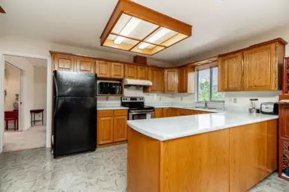 1051 Windward Drive, Coquitlam, BC, Coquitlam — Single Family Residence for sale