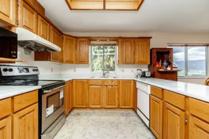 1051 Windward Drive, Coquitlam, BC, Coquitlam — Single Family Residence for sale