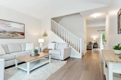 18196 66a Avenue, Surrey, BC, Surrey — Single Family Residence for sale