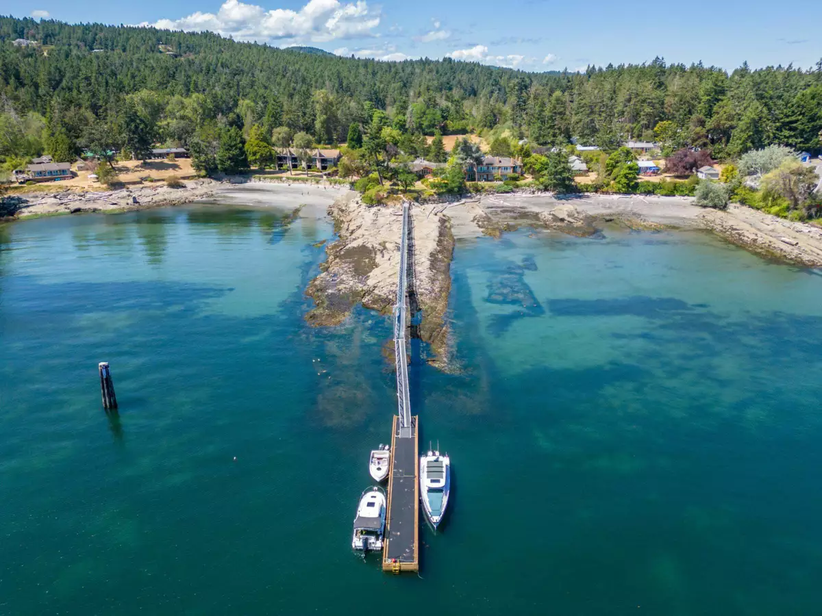 Kitchen Photo of 23-D 134 Madrona Road, Galiano Island, BC