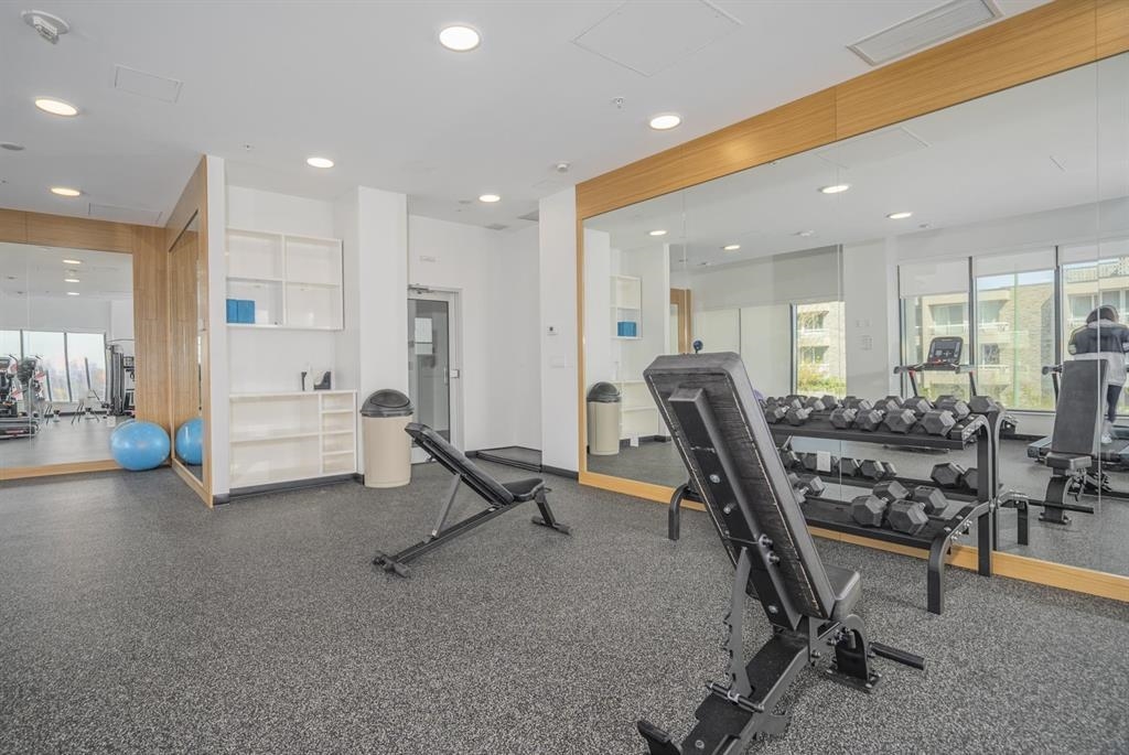 Entry Foyer Photo of 210 8138 Fraser Street, Vancouver, BC