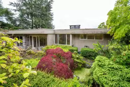 670 Fairmile Road, West Vancouver, BC, West Vancouver — Single Family Residence for sale