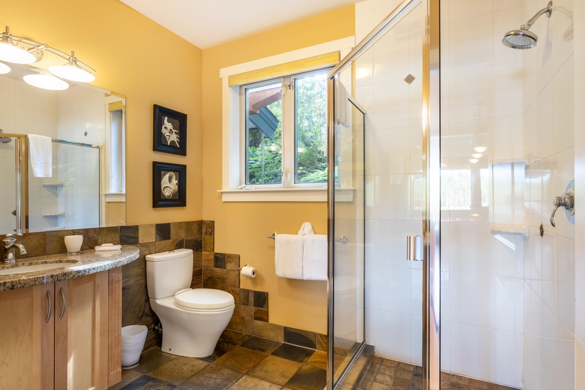 Backyard Photo of 1D 12849 Lagoon Road, Madeira Park, BC