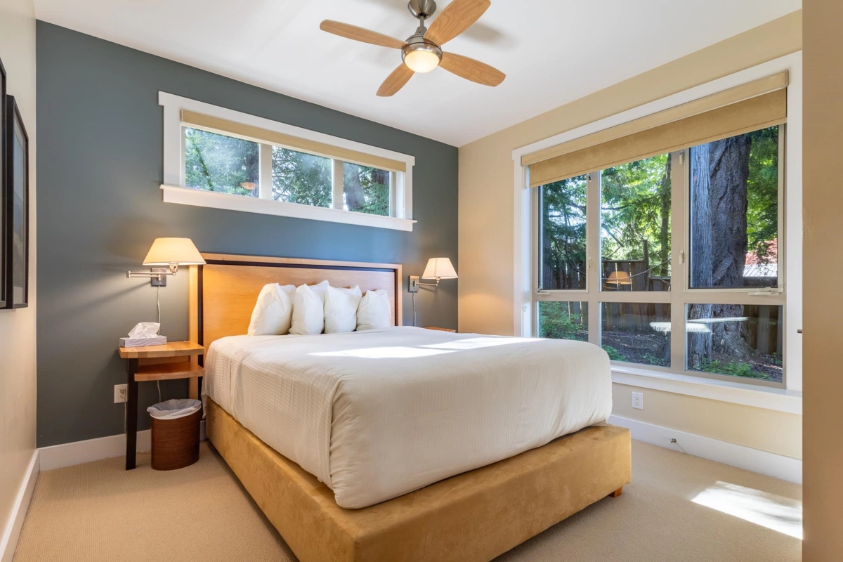 Outdoor Deck Photo of 1D 12849 Lagoon Road, Madeira Park, BC