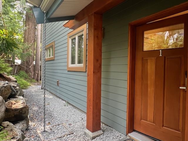 Primary Bathroom Photo of 1D 12849 Lagoon Road, Madeira Park, BC